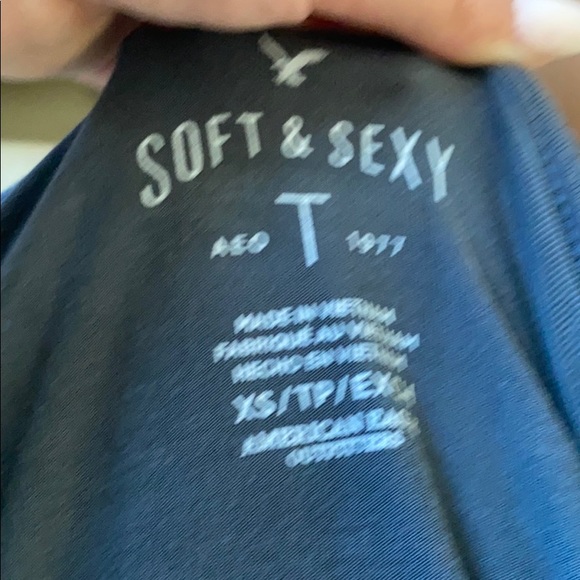 American Eagle soft and sexy long sleeve t-shirt - Picture 3 of 3